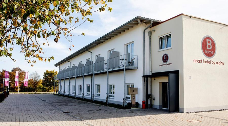 B Home Apart Hotel By Alpha Bogen Exteriör bild